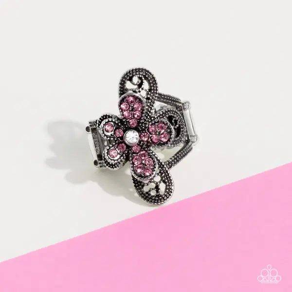Paparazzi Ring ~ Garden Escapade - Pink