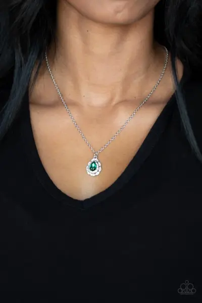 Paparazzi Necklace ~ Vintage Validation - Green