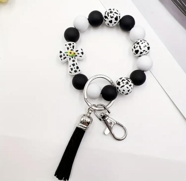 1pc White Leopard  Beaded Wristlet Keychain