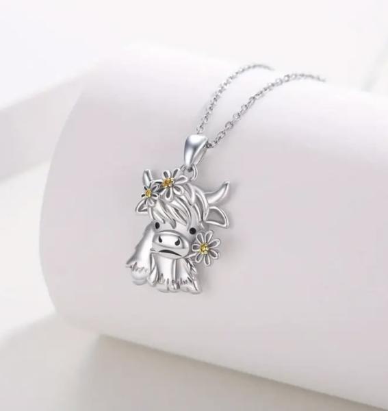 1pc Scottish Highland Cow Necklace 