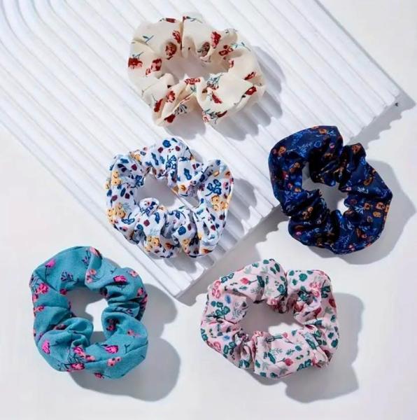 5pcs Large Floral 🌸 Hair Scrunchies Set