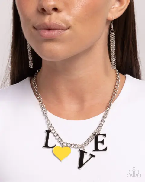 Paparazzi Lovely Lineup Yellow Necklace 