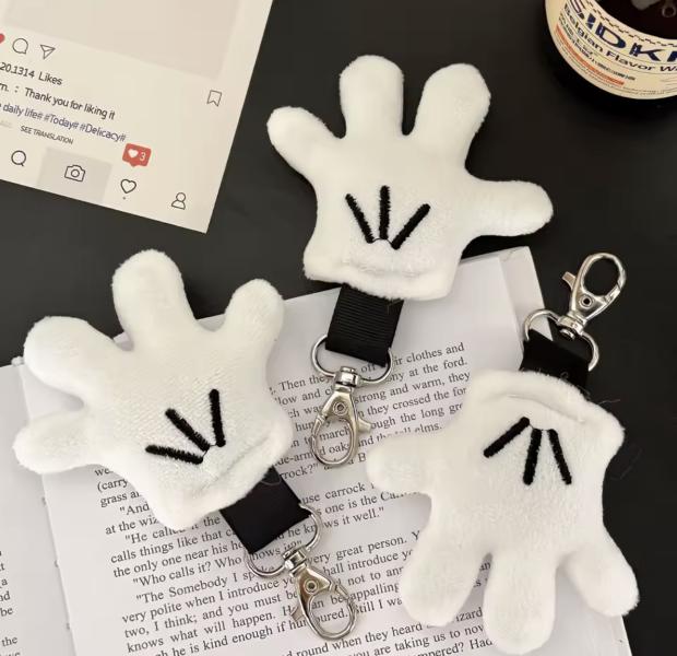 1pc Disney Mickey Mouse Mini Hand Keychain