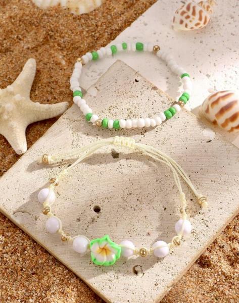 2pcs Cute Floral Beaded Bracelets ~ Green