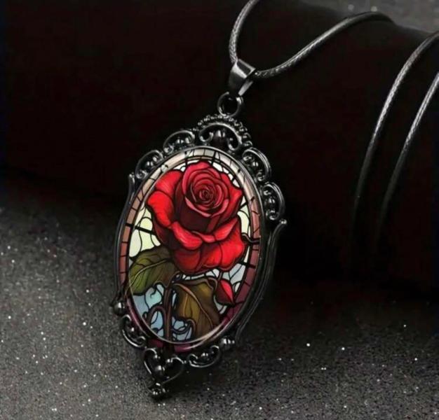 1pc Oval Glass Rose 🌹 Pendant Necklace 