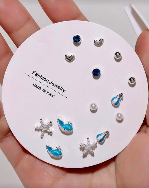 7 Pairs Rhinestone Decor Stud Earrings ~ Blue