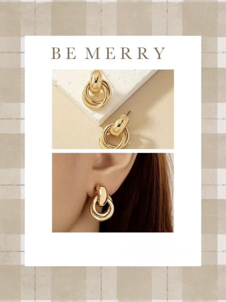 1 Pair Elegant Double Hoop Earrings ~ Gold