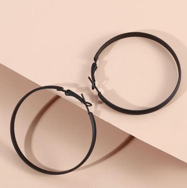 1 Pair Vintage Inspired Black Hoops
