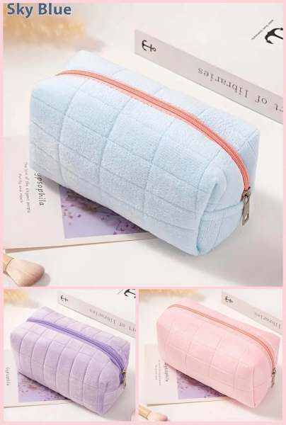 1pc Luxurious Velvet Cosmetic Bag