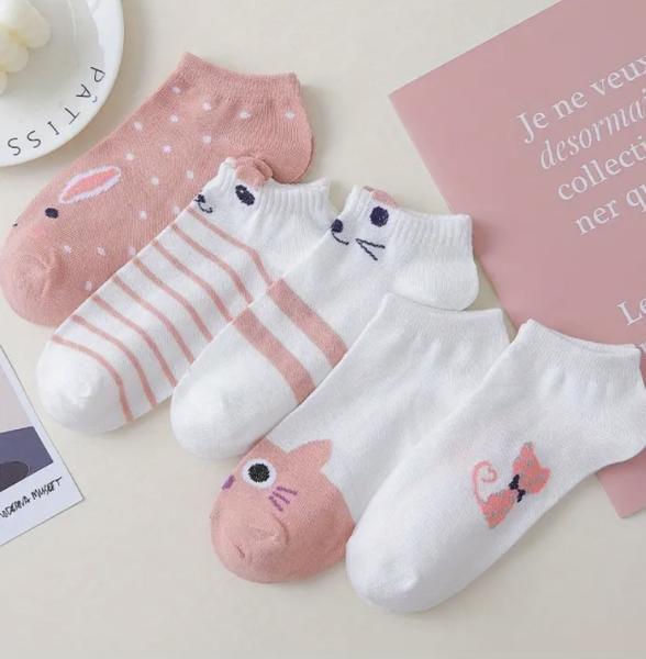 5 Pairs Woman’s Pink Kitty Socks 