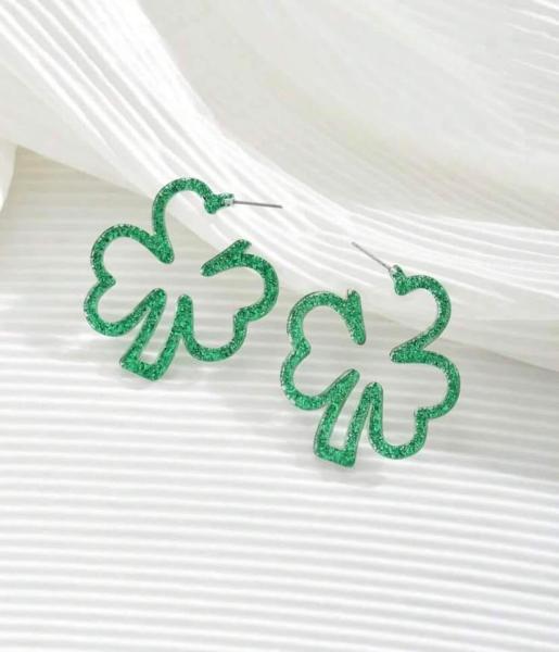 1 Pair Acrylic Shamrock Earrings 
