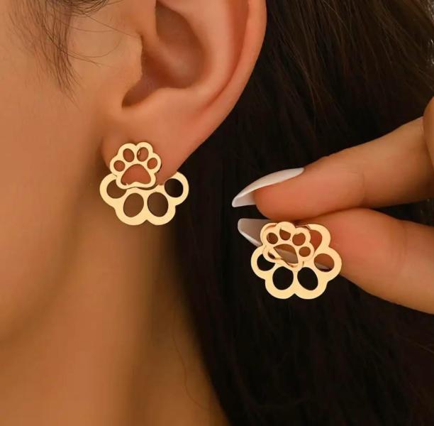 1 Pair Golden Paw 🐾 Earrings 