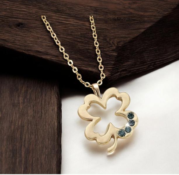 1pc Golden Shamrock ☘️ Necklace 